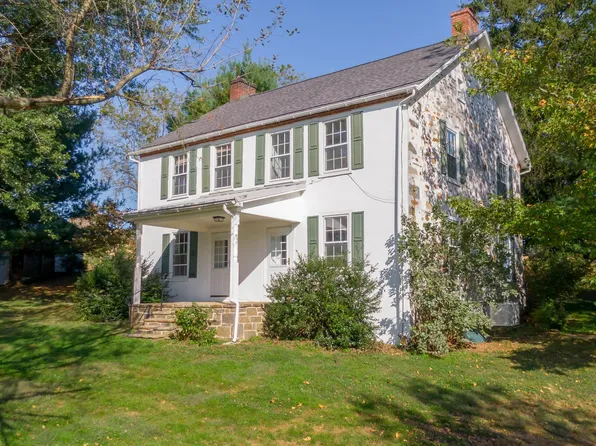 1025 N Chatham Rd, Coatesville, PA 19320