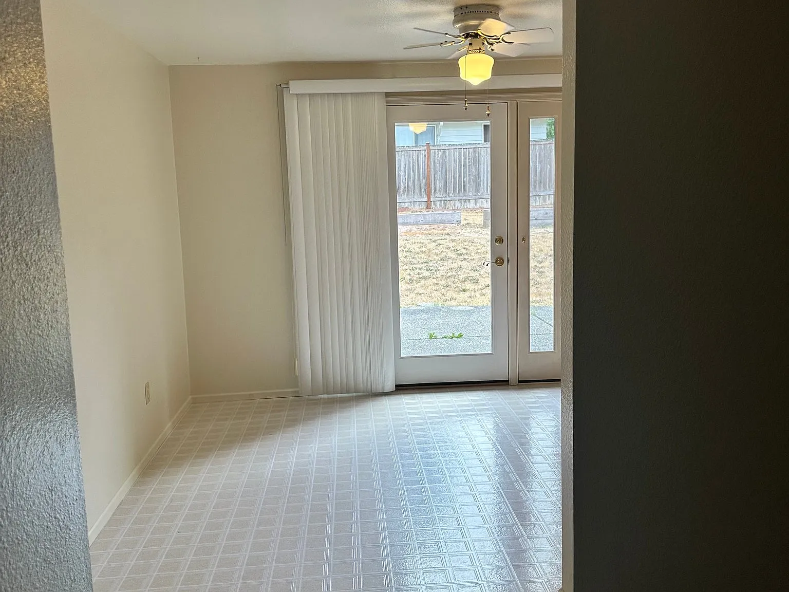 Charming 3-bedroom Rambler — Photo 4