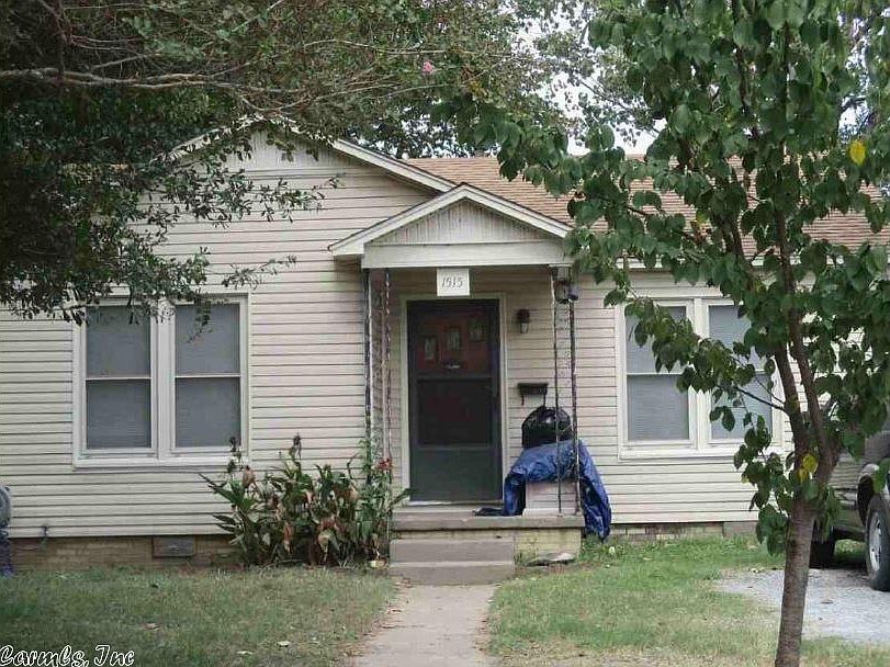 1st image of 1515 Fairway St