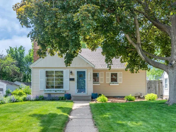 5932 York Ave S, Edina, MN 55410