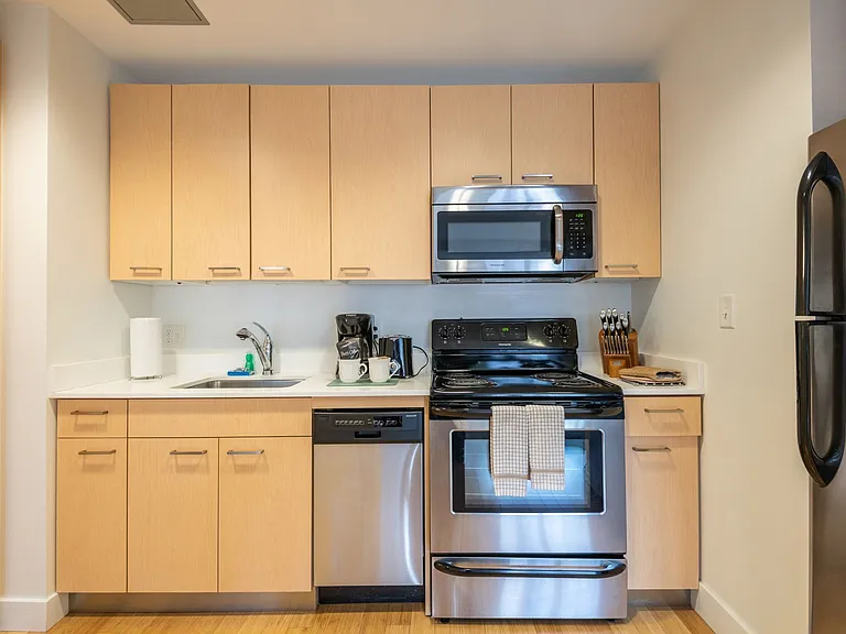 1085 Boylston St — Photo 11