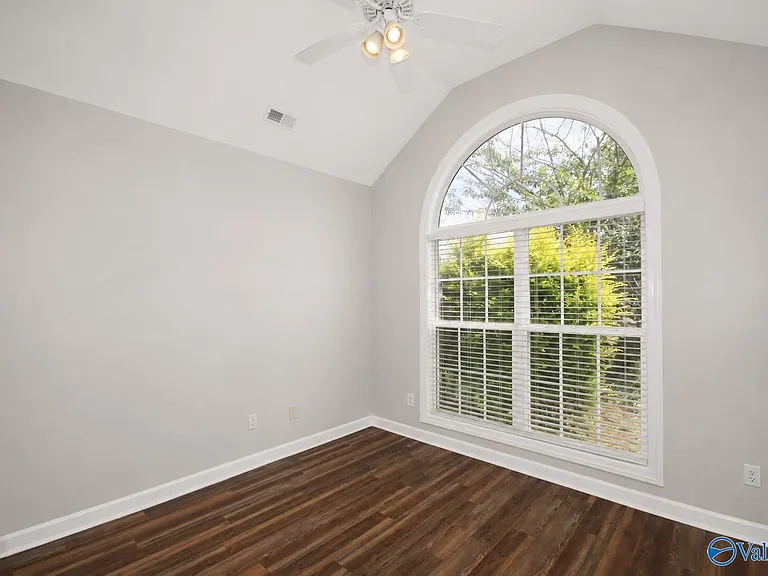 103 Tudor Pl — Photo 30