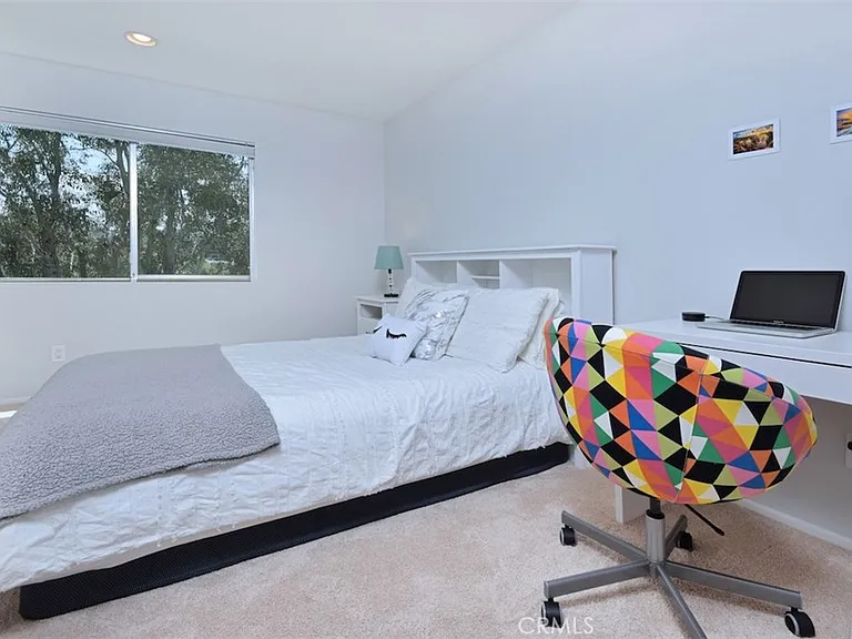 11856 Moorpark St #H — Photo 24