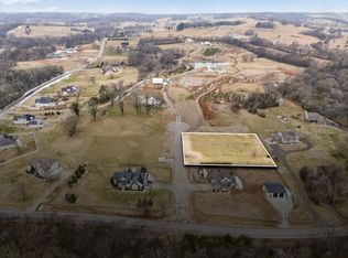102 Heirloom Ln, Columbia, TN 38401