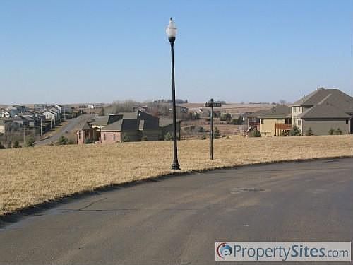 1st image of 1109 Edgewater Dr