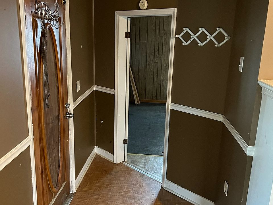 2nd image of 18 Sirrine St