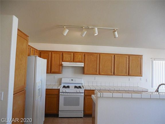 5th image of 7484 Golden Yucca Dr