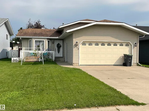 4512 49th Ave, Cold Lake, AB T9M 1Z6