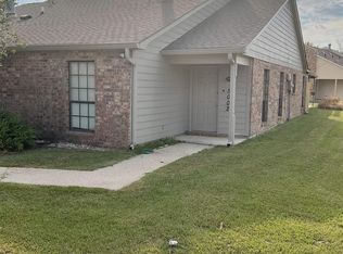 5002 Cumberland Cove Dr, Baton Rouge, LA 70817