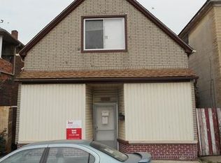 2208 Caniff St, Hamtramck, MI 48212