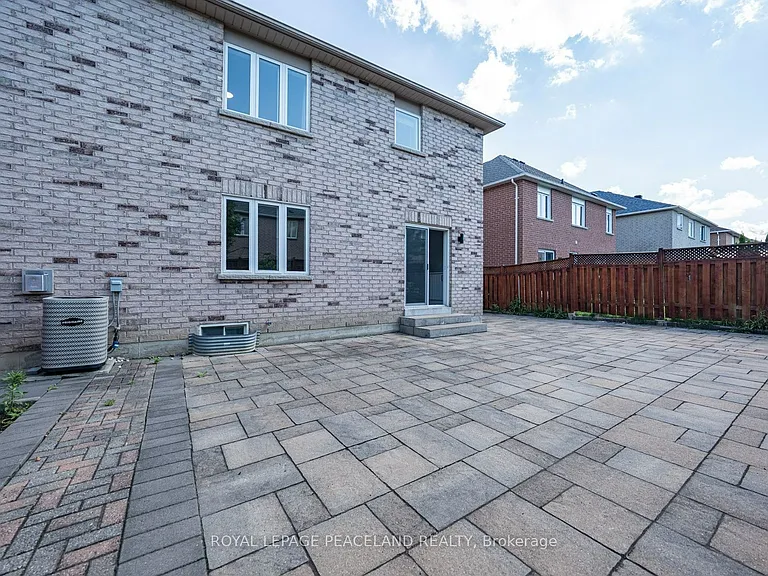152 Flagstone Way — Photo 47