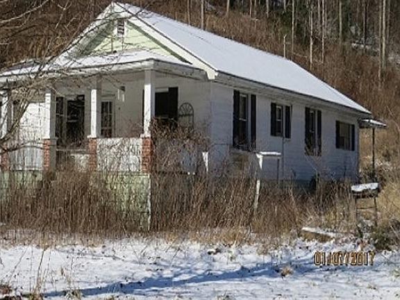 2nd image of 155 Marigold Dr