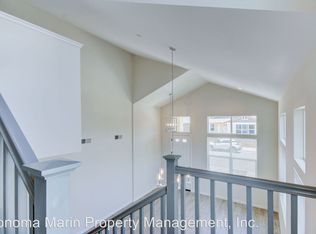 955 Brunello Dr, Santa Rosa, CA 95407