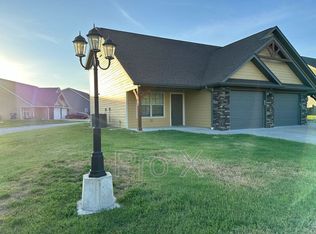 413 N Elliott St APT A, Webb City, MO 64870