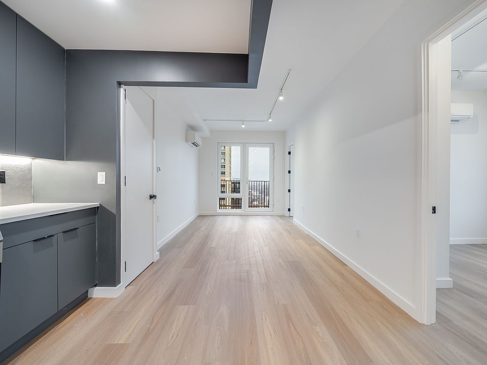 1st image of 931 Carroll St #623