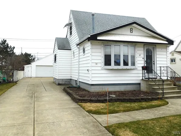 97 Southern Pkwy, Buffalo, NY 14225