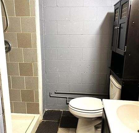 5th image of 55 Malone Ave APT 2