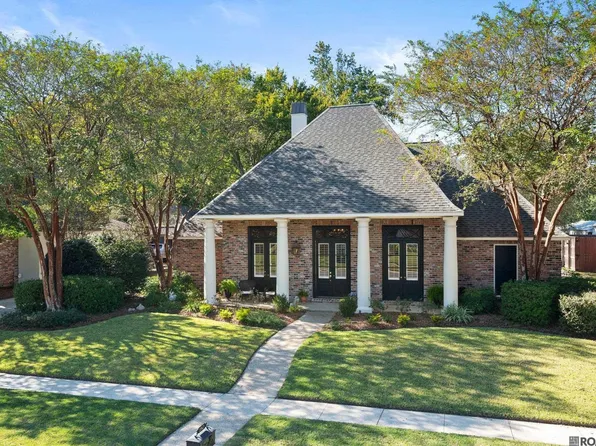 1347 Notting Hill Dr, Baton Rouge, LA 70810