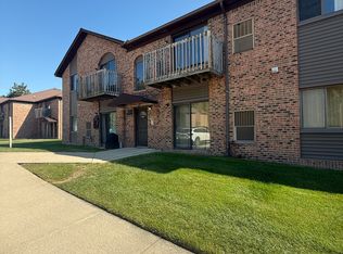 33621 Utica Rd APT 6, Fraser, MI 48026