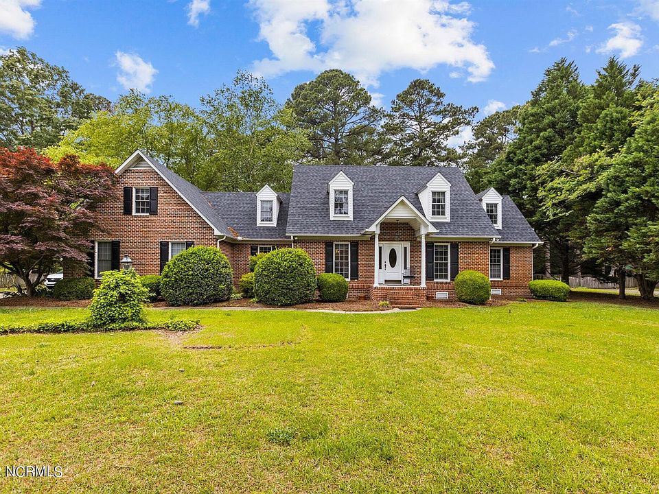 1st image of 108 Bishop Dr