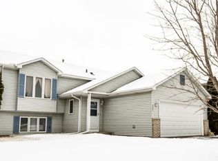 805 Moonlight Pl, Woodbury, MN 55125