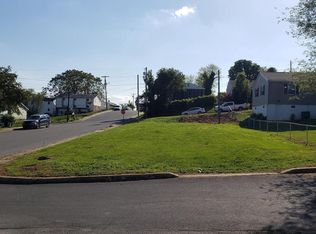 301 E 4th Ave, Ranson, WV 25438