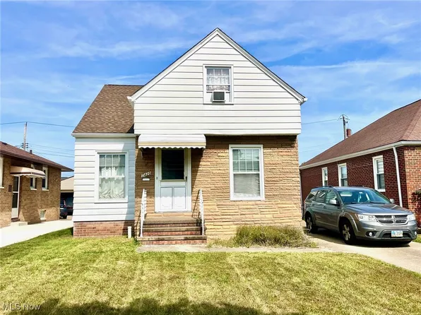 7420 Outlook Ave, Brooklyn, OH 44144