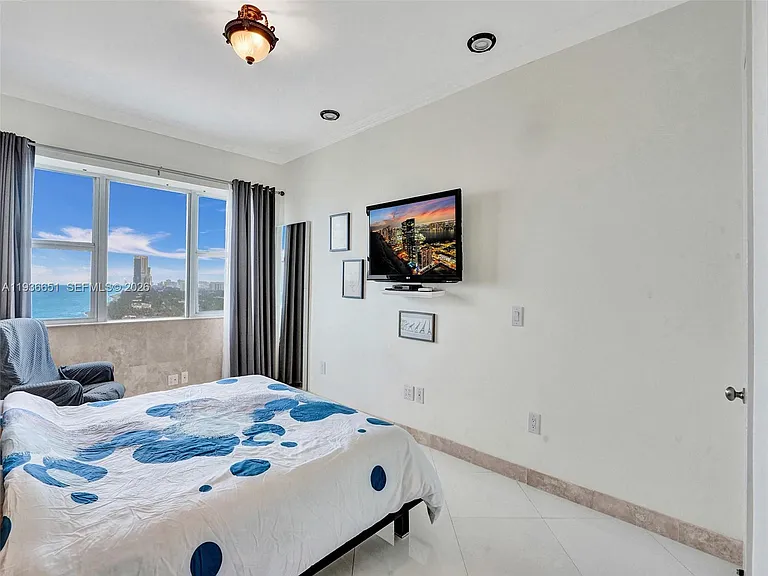 3180 S Ocean Dr #1709 — Photo 14