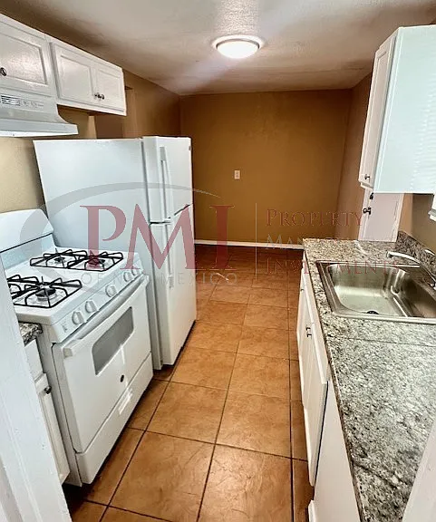807 Chaparro Street #3 — Photo 14