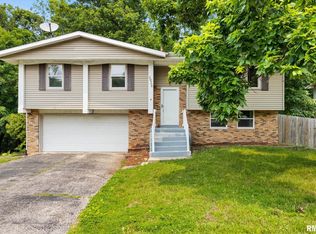5926 N Tampico Dr, Peoria, IL