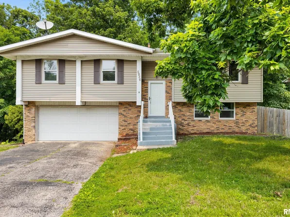 5926 N Tampico Dr, Peoria, IL 61614