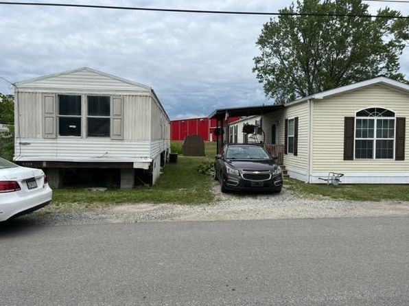 18 McNair Ave, Slovan, PA 15078