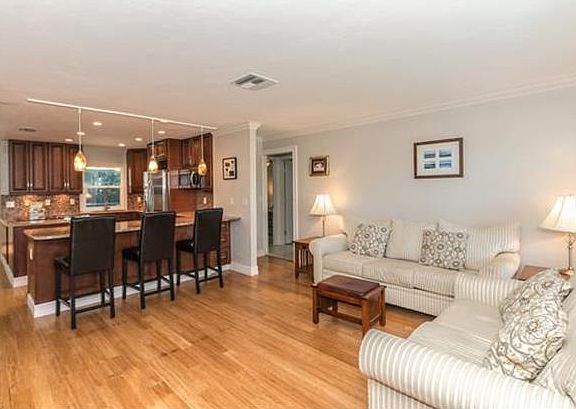 5th image of 4545 Beechwood Lake Dr