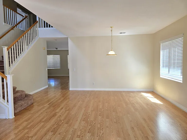 29270 Wrangler Dr — Photo 2