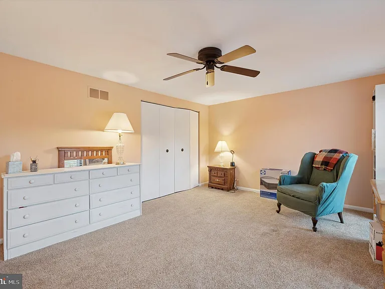921 Putnam Blvd #113 — Photo 16