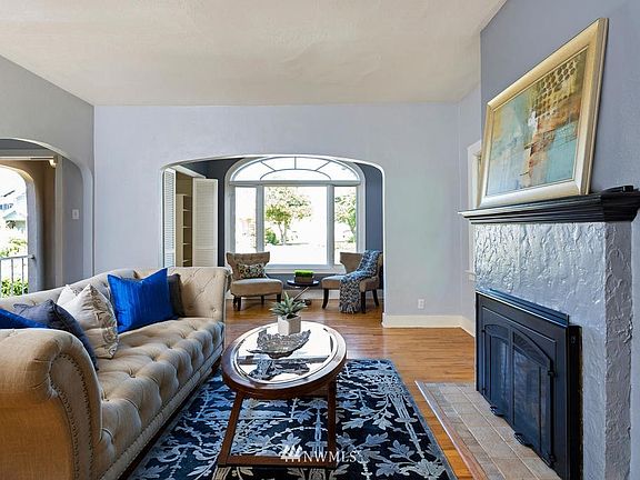 3rd image of 1106 N E Street