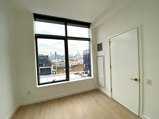 Rented by Modern Spaces | media 15