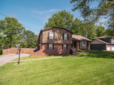 2458 S Blackman Rd, Springfield, MO, 65809