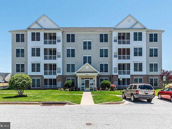 2nd image of 1818 Selvin Dr Unit 102