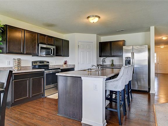 4th image of 1222 Boulder Ln