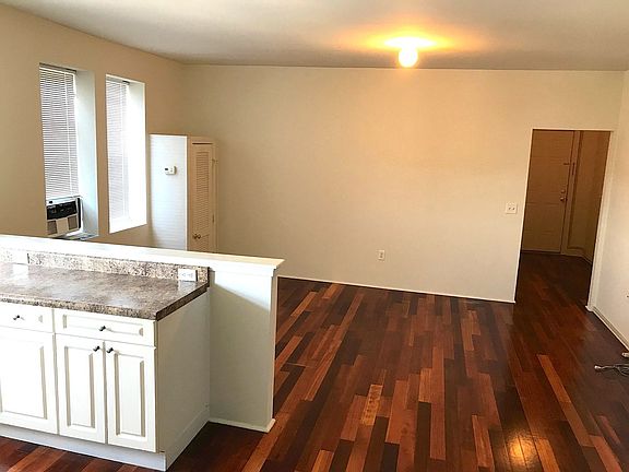4th image of 710 6th Ave Unit 204