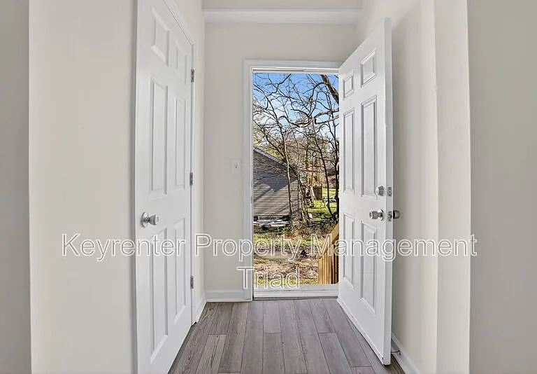 2405 Freeman Mill Rd — Photo 34