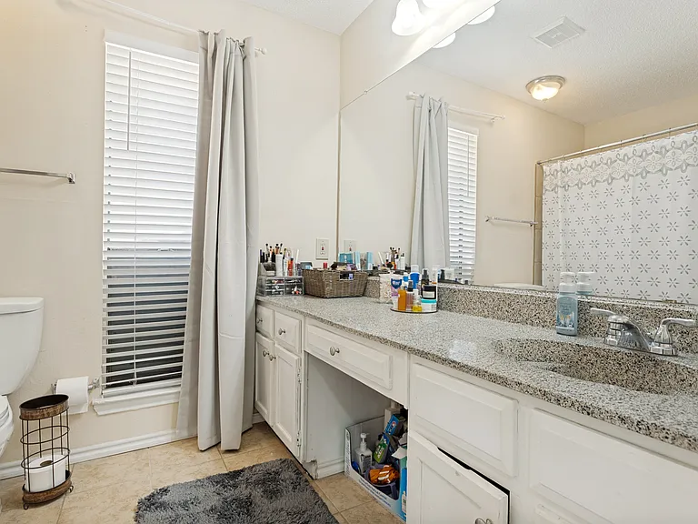 106 E Apollo Rd — Photo 21
