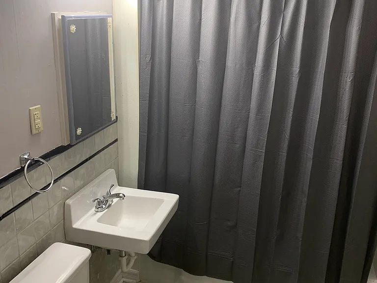 2445 N Benton Ave — Photo 5