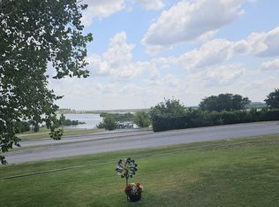 104 Harbor Dr UNIT 208, Runaway Bay, TX 76426