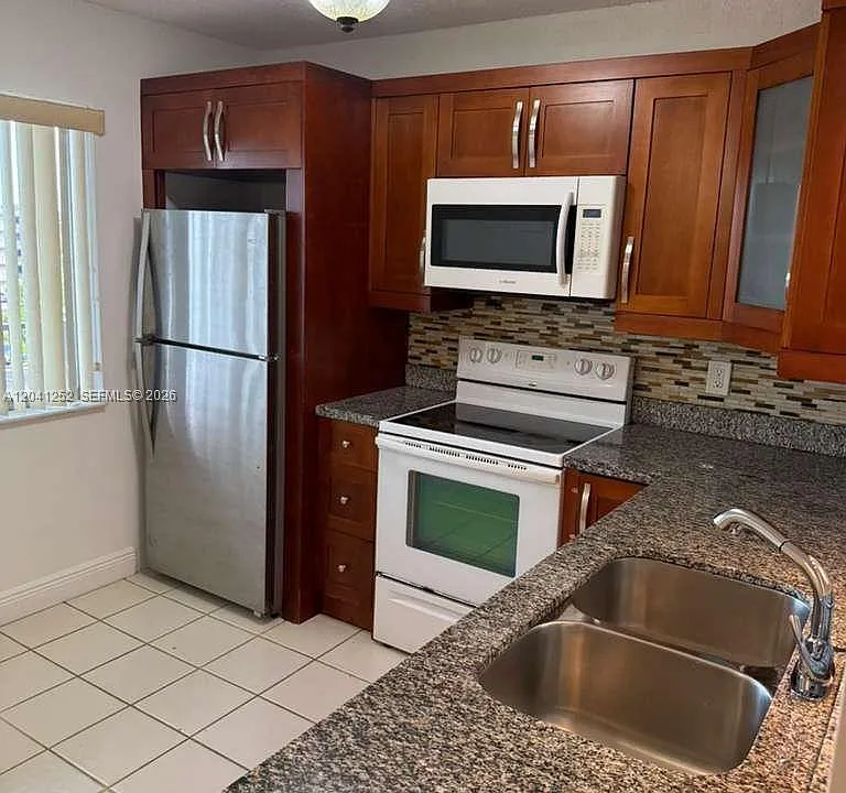 8610 N Sherman Cir #508