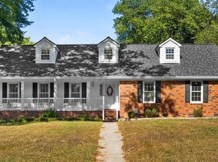 801 Gretchen Ln, Greensboro, NC 27410