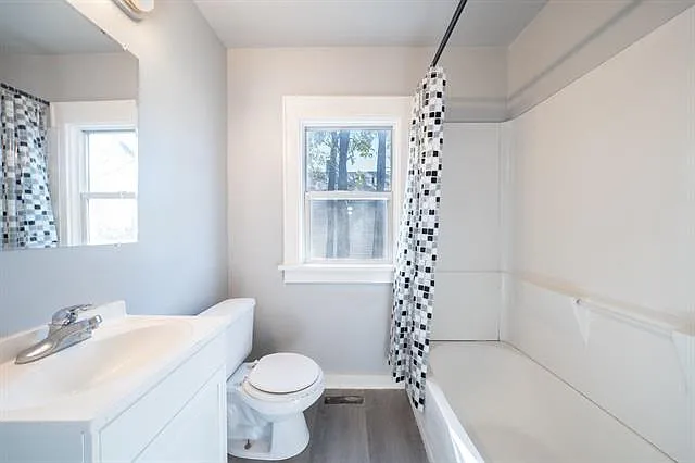 2 bed, 800 sqft, $1,200 — Photo 4