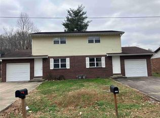 1027 Village Ln, Cape Girardeau, MO 63701