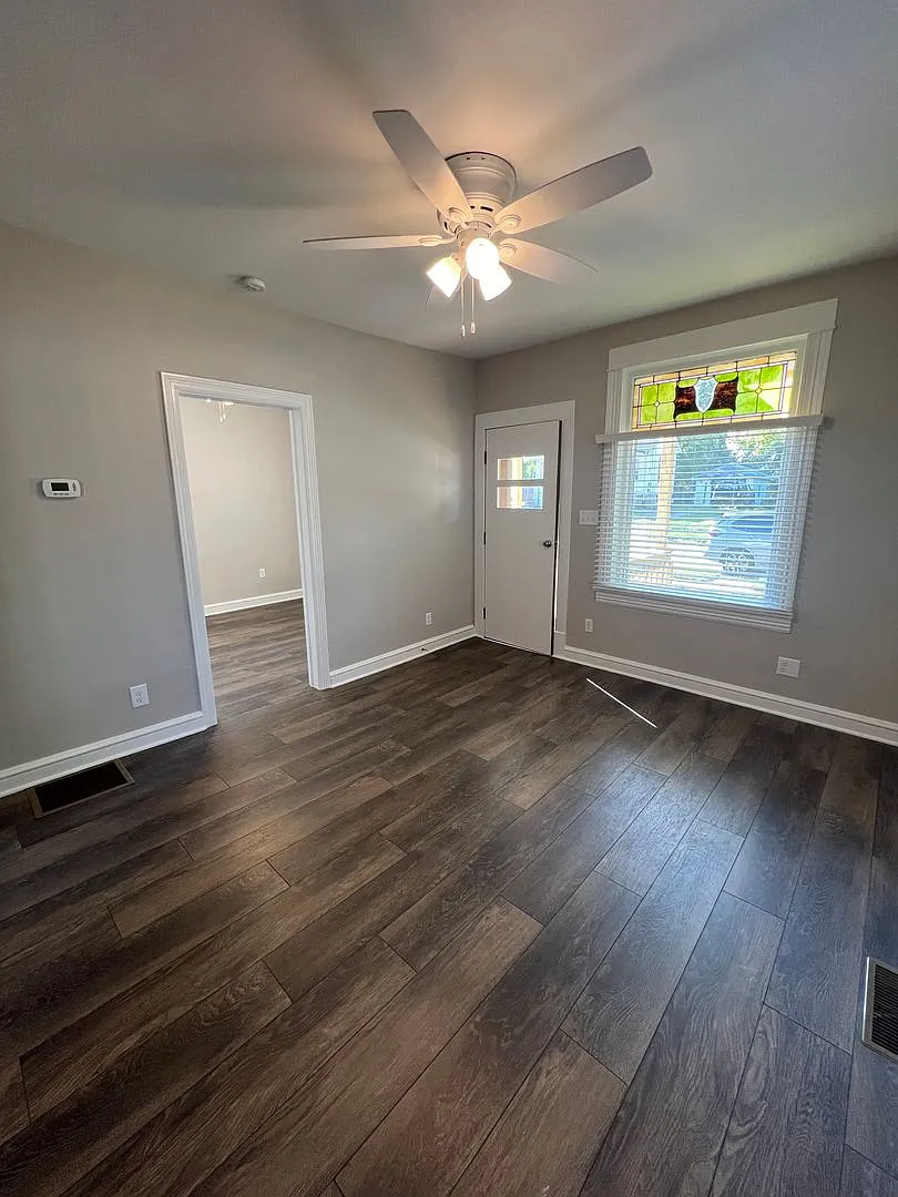 Beautiful Two Bedroom Home! — Photo 3